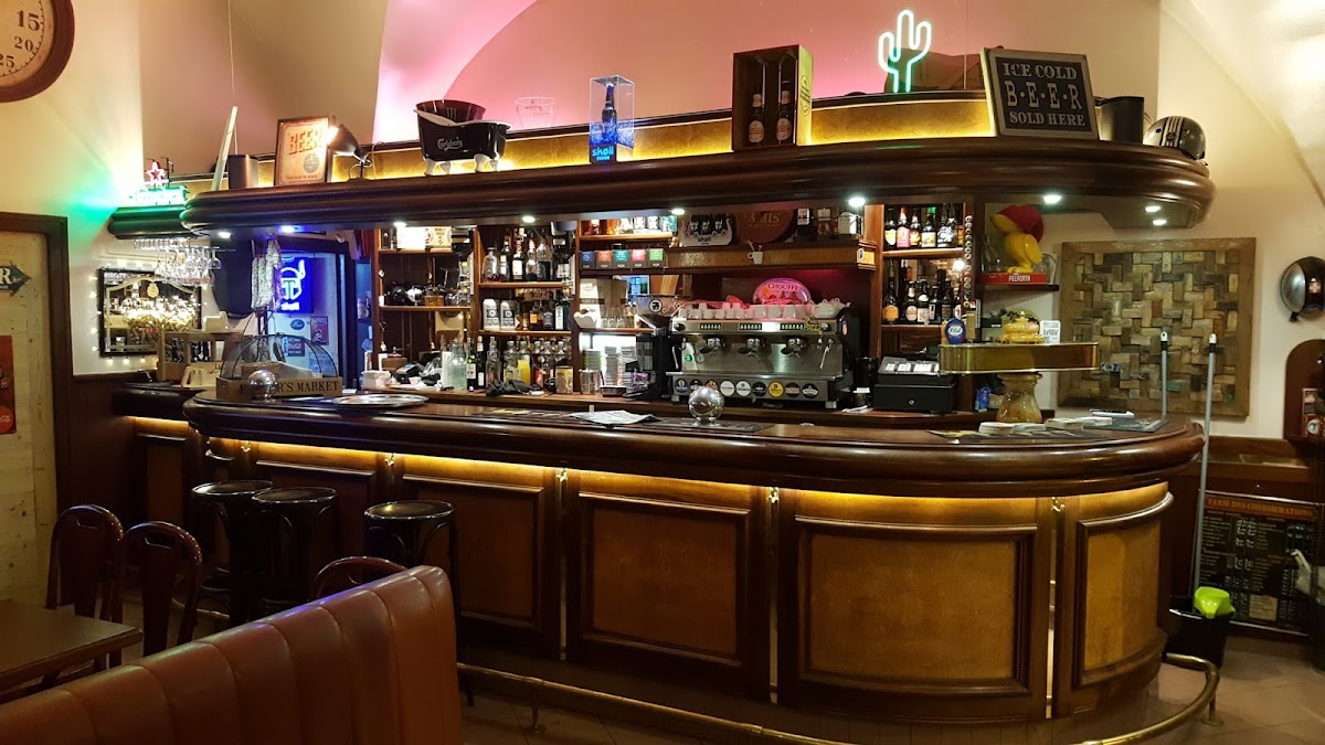 Cafe De La Poste